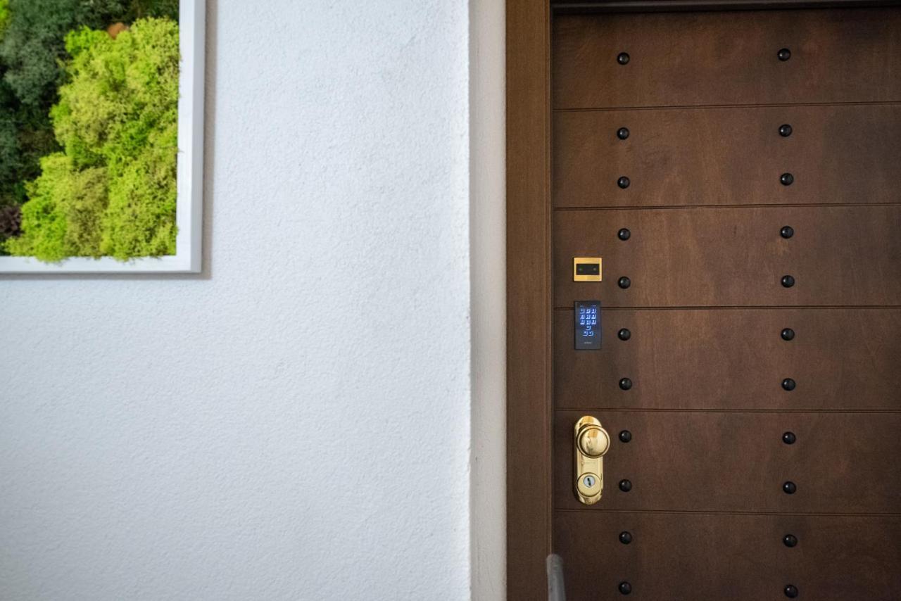Jmr Royal -Luxury Rooms & Private Sauna Constanta Exterior photo