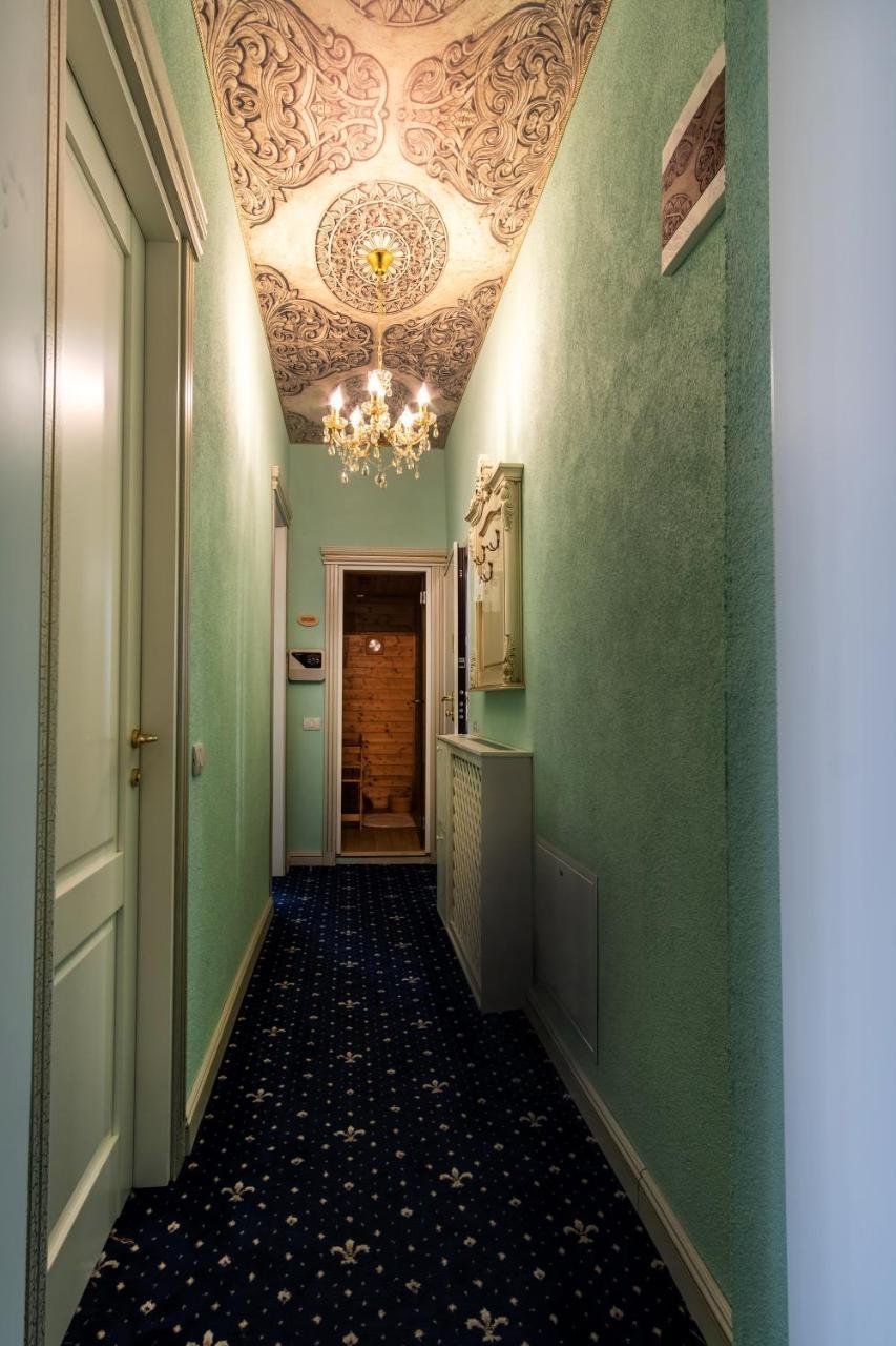 Jmr Royal -Luxury Rooms & Private Sauna Constanta Exterior photo